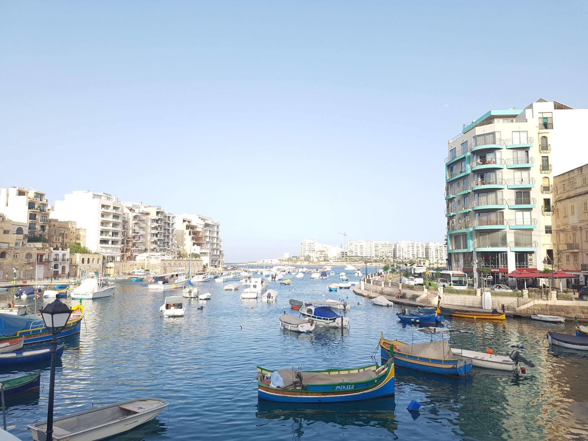 Boutique Apartments Saint Julians سانت جوليان المظهر الخارجي الصورة